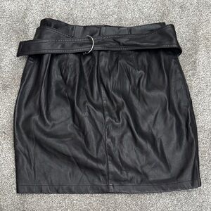Bar III Black Faux Leather Mini Skirt BROKEN BUCKLE
